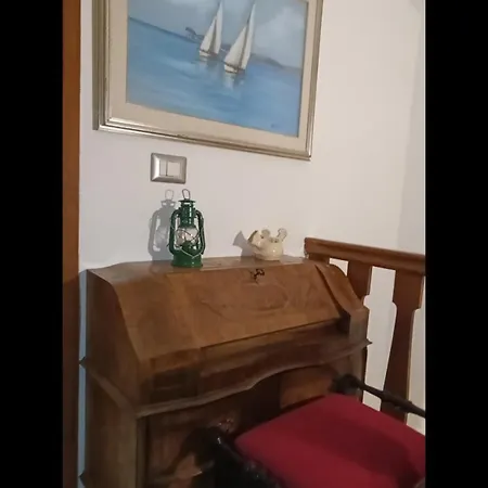 아파트 Antica Dimora De Ferrera - *